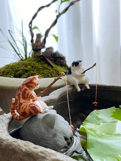 Aquarium Cat Ornament