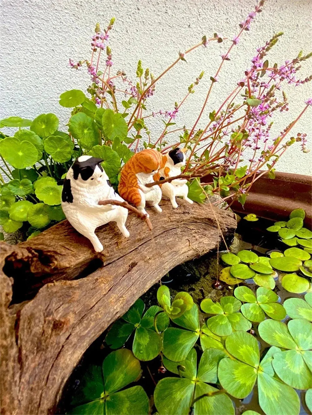 Aquarium Cat Ornament